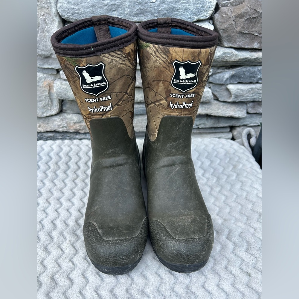 Field & Stream Brown & Green HydroProof Boots. Size:Mens 5 which is Women’s 7.